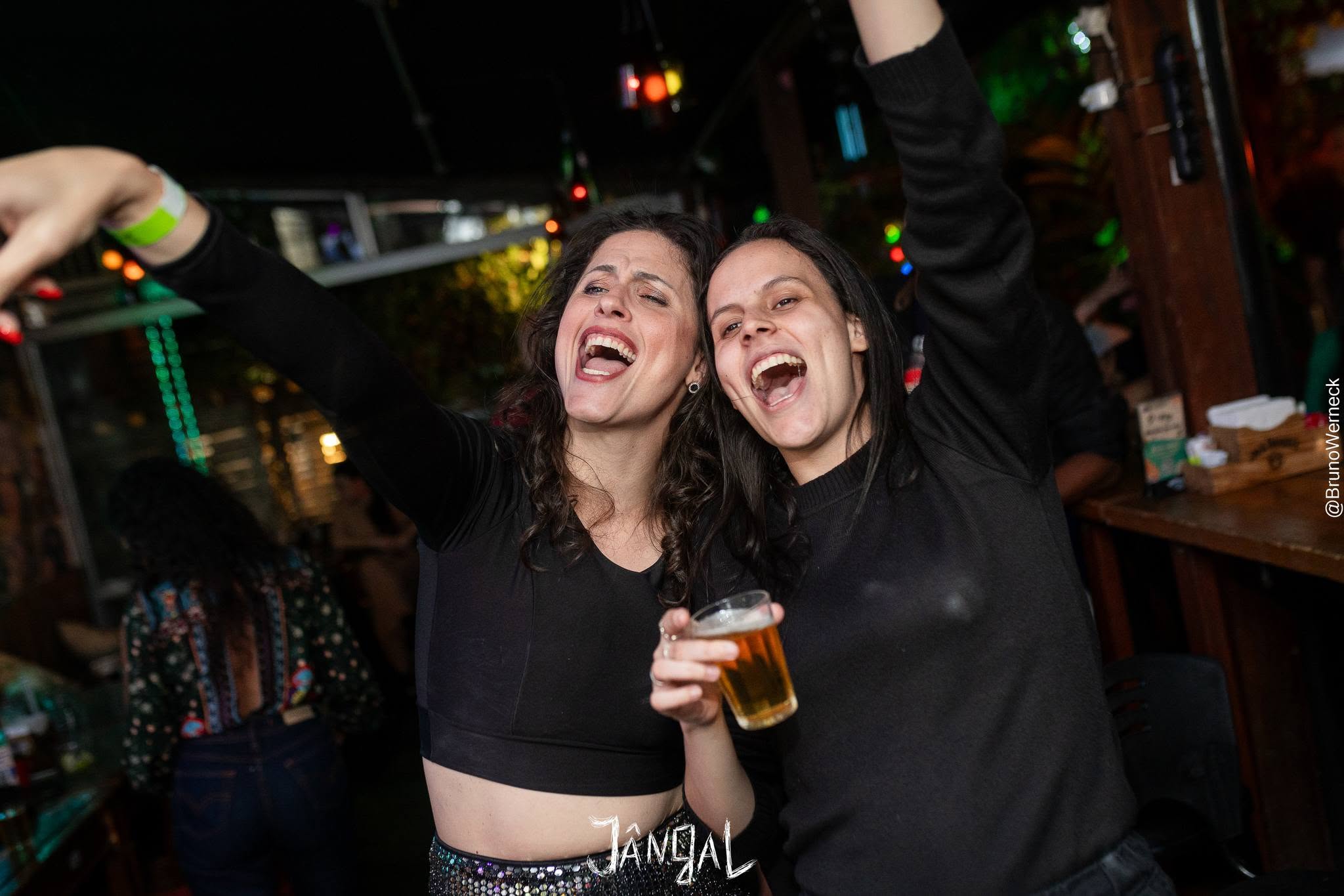 Reúna os amigos: o Karaokê do Jângal ganha edição especial para celebrar o Dia do Amigo