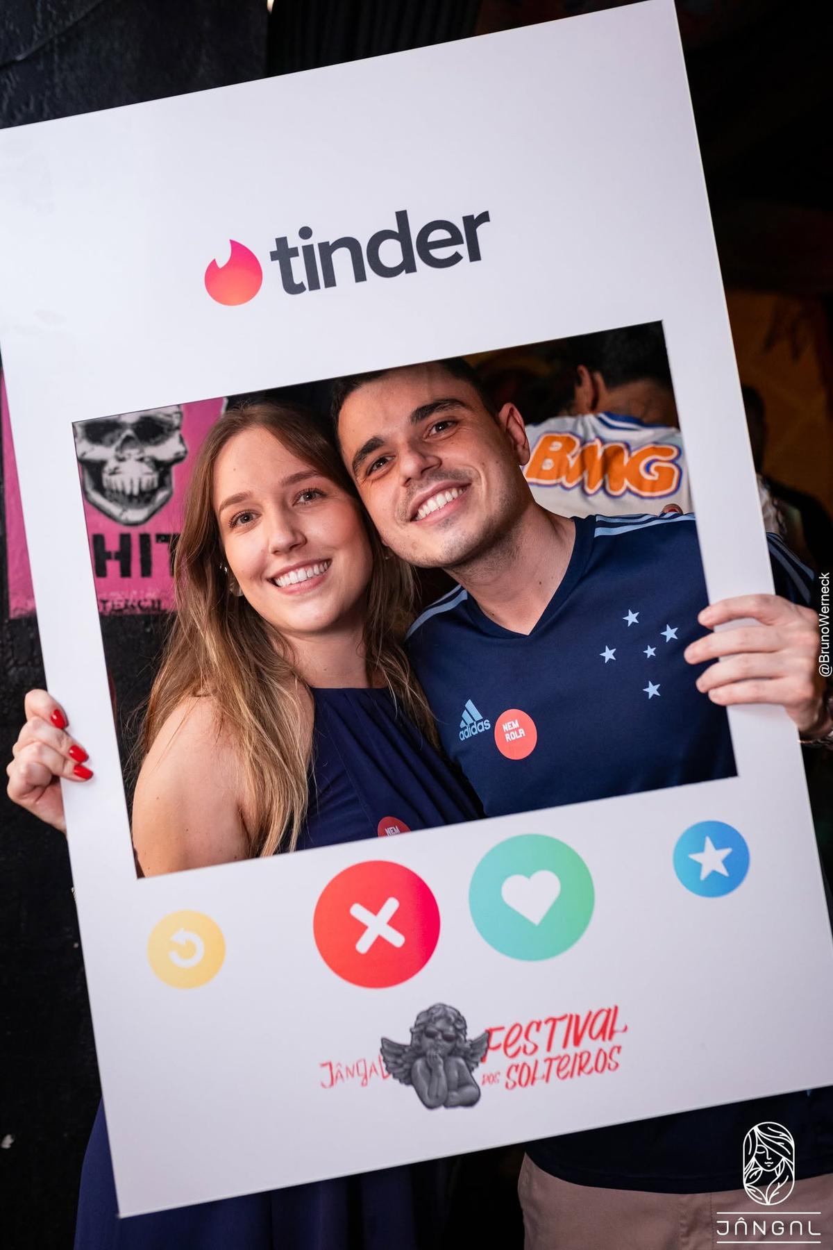 Tinder do Jângal 35mais: uma noite para criar conexões reais, conhecer pessoas e viver novas experiências — eventos no Jângal, bar com música ao vivo em Belo Horizonte